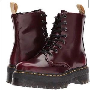 Dr. Martens V Jason ll ONLY WORN ONCE